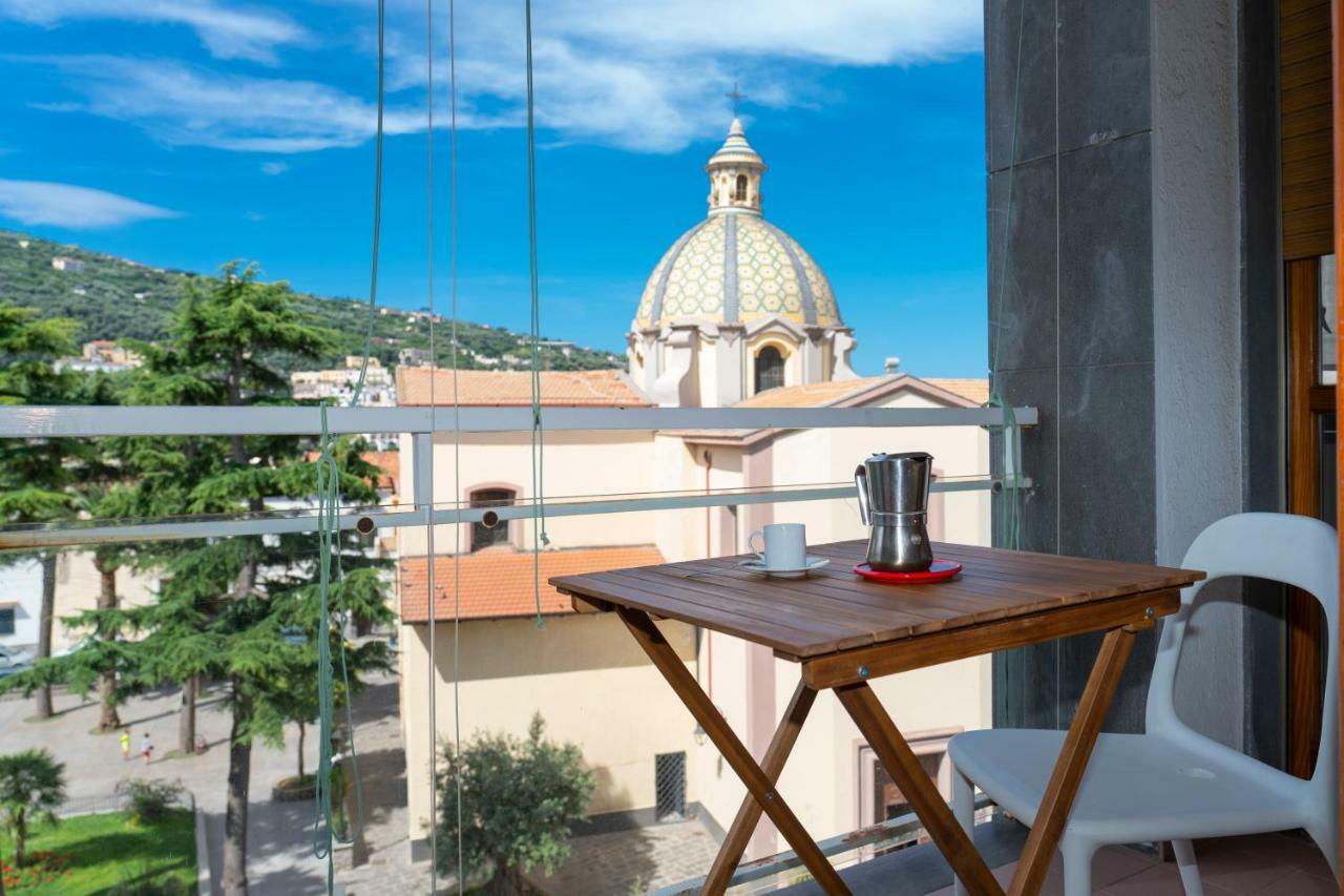 Il Campanile Villa Вико Екуензе Екстериор снимка